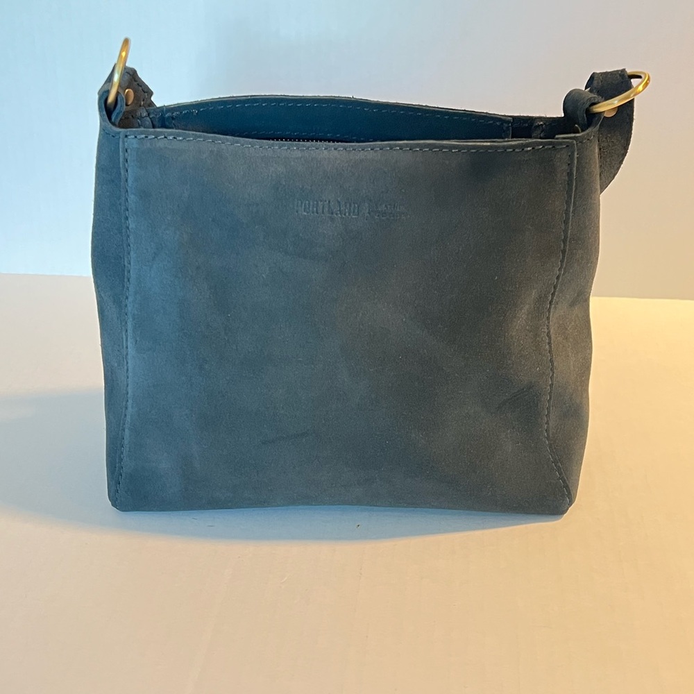 Portland Leather Goods Triangle Peppercorn